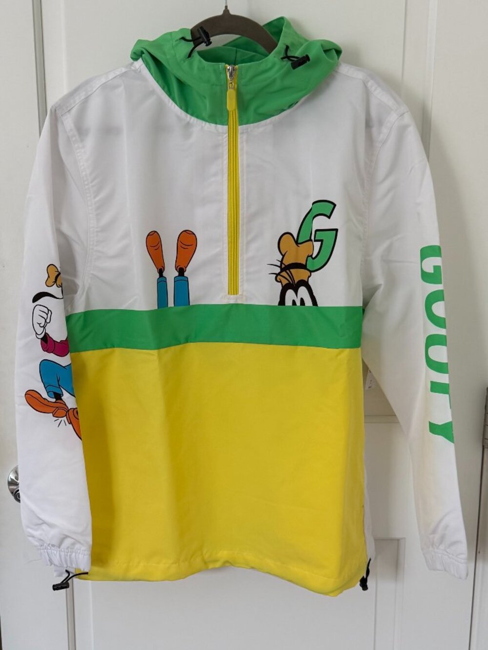 NWT Disney Parks Hooded 1/2 Zip Goofy Windbreaker Jacket Colorful Adult SZ MED